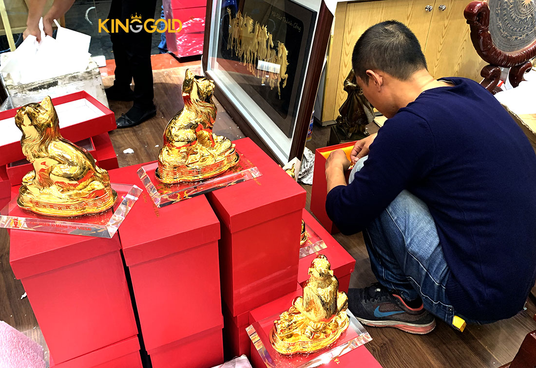 Đồ đồng quà tặng mạ vàng dát vàng tại King Gold Art 2020